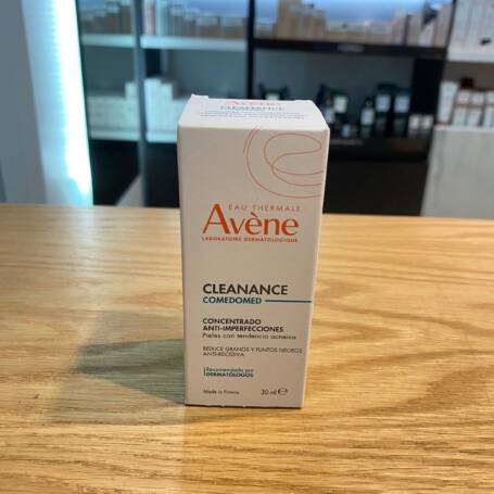 AVENE CLEANANCE COMEDOMED CONCENTRADO