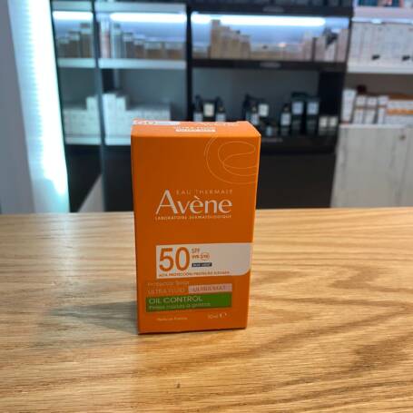 AVENE ULTRA FLUID OIL CONTROL SIN COLOR