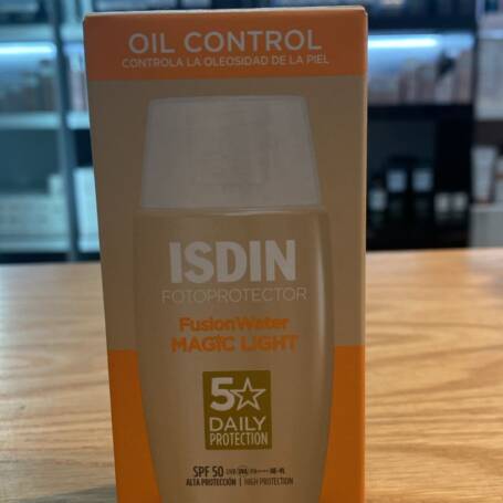 ISDIN FUSION WATER MAGIC LIGHT