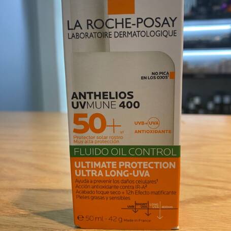 LA ROCHE-POSAY ANTHELIOS FLUIDO OIL CONTROL